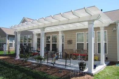Example of a classic patio design in Birmingham