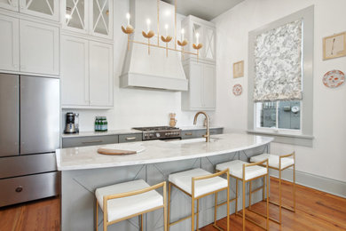 Kitchen - french country kitchen idea in New Orleans