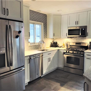 Showplace EVO Kitchen in Pierce Extra White