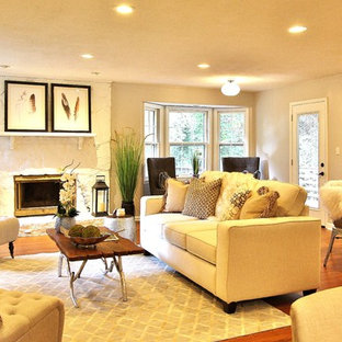 Esempio di un piccolo soggiorno tradizionale