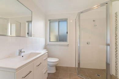 This is an example of a modern bathroom in Central Coast.