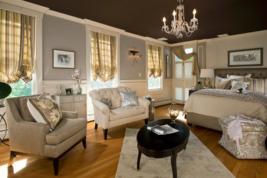 Example of a minimalist bedroom design in New York
