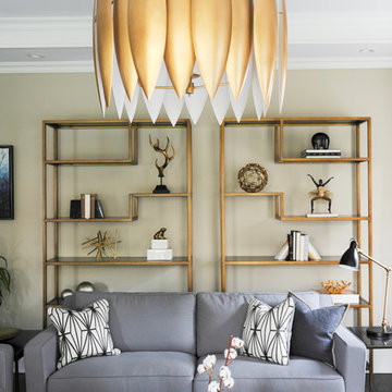 West Side Family Room & Dinette