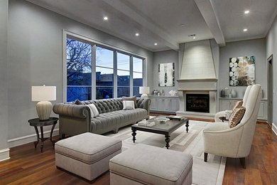 Inspiration for a timeless living room remodel in Houston