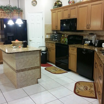 Kitchen Remodel Done in Maple and a Butterscotch stain with Mocha Glaze