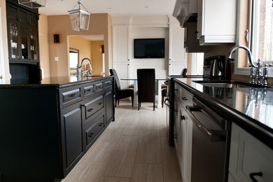 Inspiration for a timeless kitchen remodel in Toronto