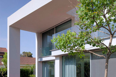 Trendy exterior home photo in Tel Aviv