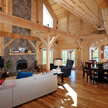 Acreage Barn Home in Iowa