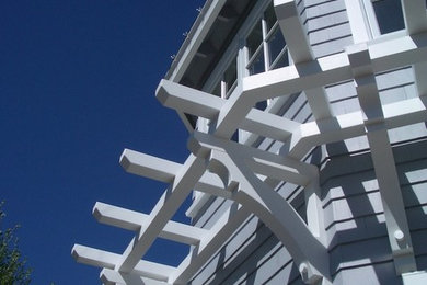 Example of a classic exterior home design in San Francisco