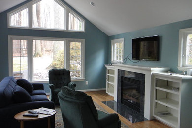 Example of a classic family room design in DC Metro