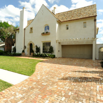 Exterior Driveway Feature