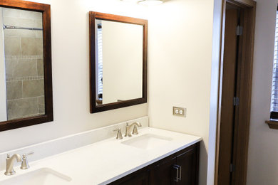 Example of a bathroom design in Chicago
