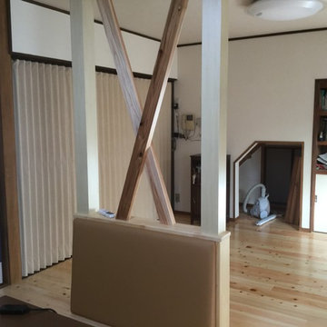 間仕切り撤去し、一部屋に、外せない筋違はこんな形で残りました。