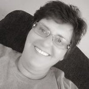 Sue Lyons's photo