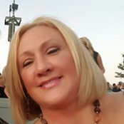 Mary De Carli's photo