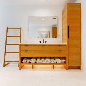 Bathroom With Modern Interior, Modern House, Remodeling Ideas