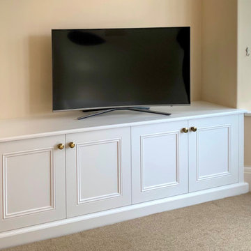 4 Door Fitted TV Cabinet