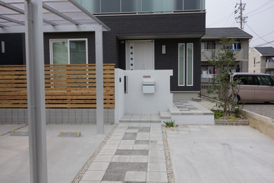 名古屋にある中くらいなモダンスタイルのおしゃれな二階建ての家の写真