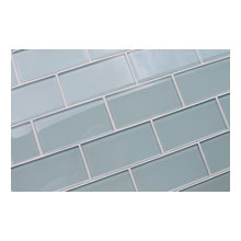 Glass tile