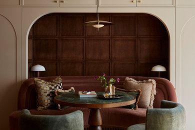 Photo of a classic dining room in London.