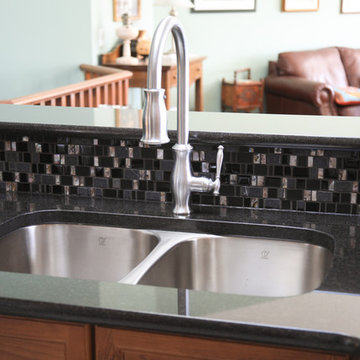 Clinton Residence - Granite, Tile Backsplash & Carpet