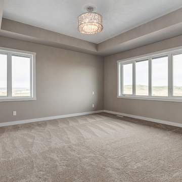 Praise Modern Acreage on Golf Course