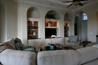 Inspiration for a traditional family room in Miami.