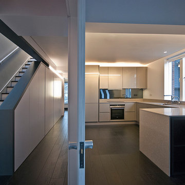 Cascade House - Black & White