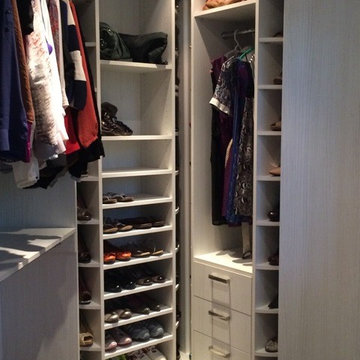 The Revolving Closet Organizer - A Must have in every closet