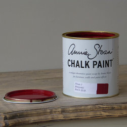 Burgundy Chalk Paint&trade; by Annie Sloan - Paint