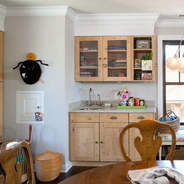 Dutch Colonial Vacation House in Santa Barbara