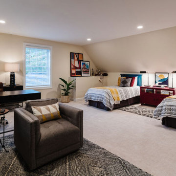 Multifunctional Home Office + Guest Room