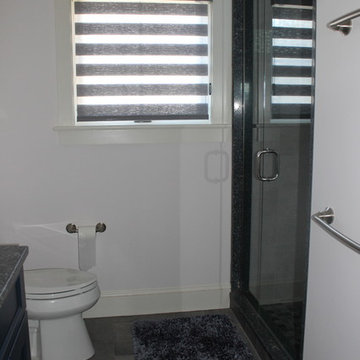 Hunter Douglas Banded Shade