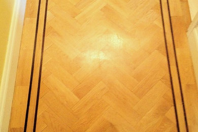 Solid Flooring Parquet oak with Inlay details