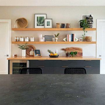 Modern New-Build Leawood Kitchen