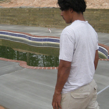 Regular concrete pool deck 0035