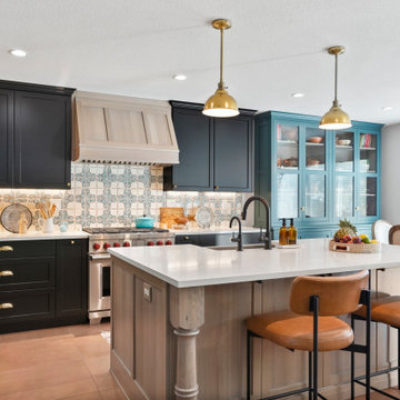 Fenwood Drive - Festive Chef Kitchen