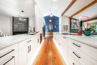 Kitchen photo in Atlanta