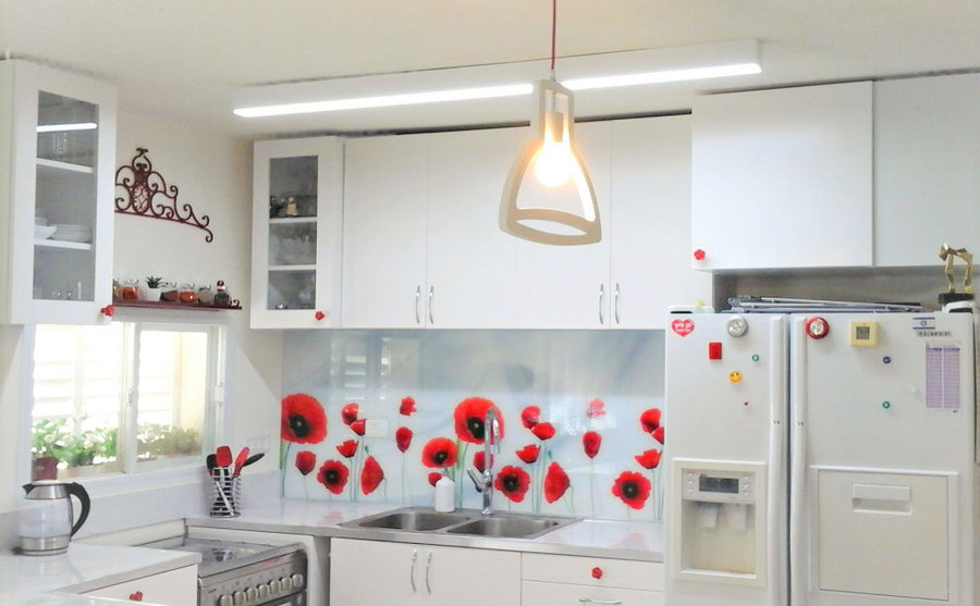 glass back-splash