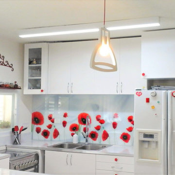 glass back-splash