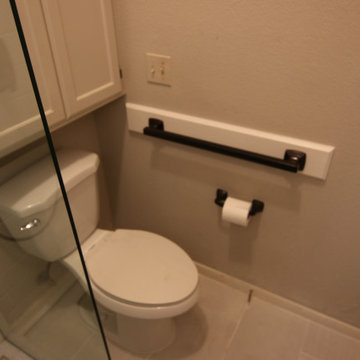 Central Austin Aging In Place Bathroom