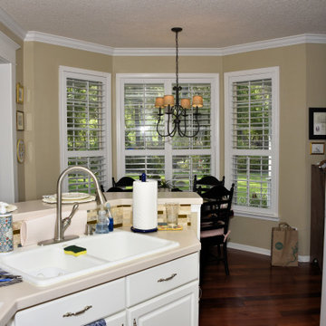 Mandarin Cased Openings And Crown Molding