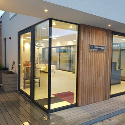Glass to glass corner and pivot door - Products