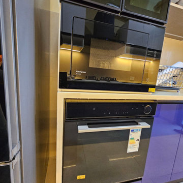 High-Gloss PU Finish Modular Kitchen | Tata 88 East, Kolkata