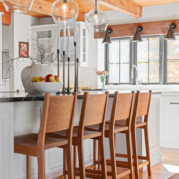 Cozy Farm-Style Kitchen