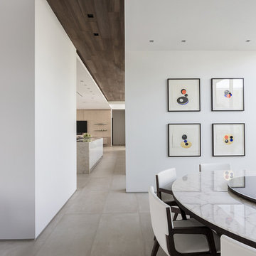 Riverhouse Residence