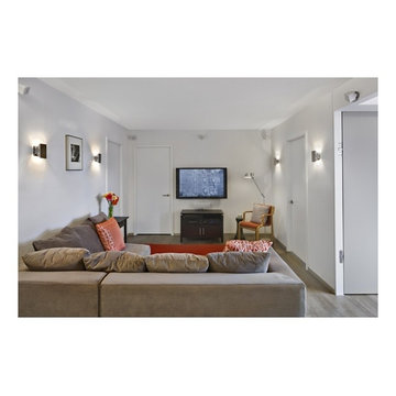 9th St. extended family apartment