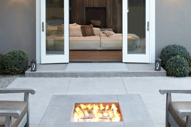 Inspiration for a contemporary patio remodel in San Francisco