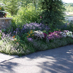 Custom Annual Flower Containers - Outdoor Pots And Planters