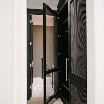 CLEAN AND CONTEMPORARY